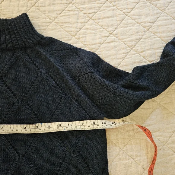 New Liz Alig 100% Alpaca Crop Mock Neck Lace KnitElegant Navy Turtleneck Sweater - Picture 6 of 6